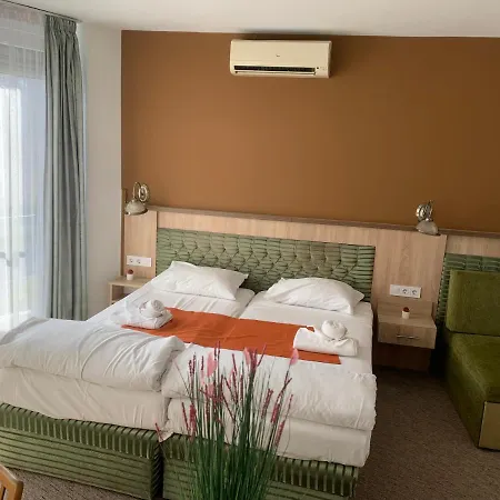 Varfal Wellness Panzio Hotell Pécs