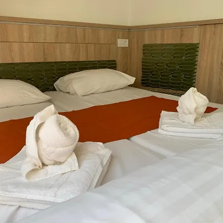 Varfal Wellness Panzio 3*