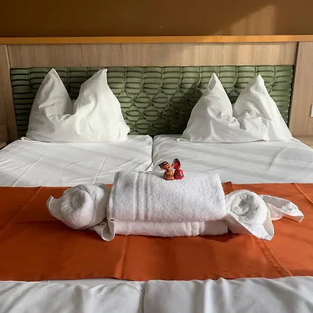 Hotell Varfal Wellness Panzio Pécs