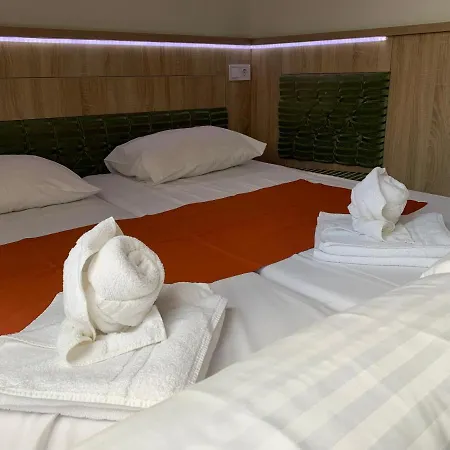 Varfal Wellness Panzio Hotel