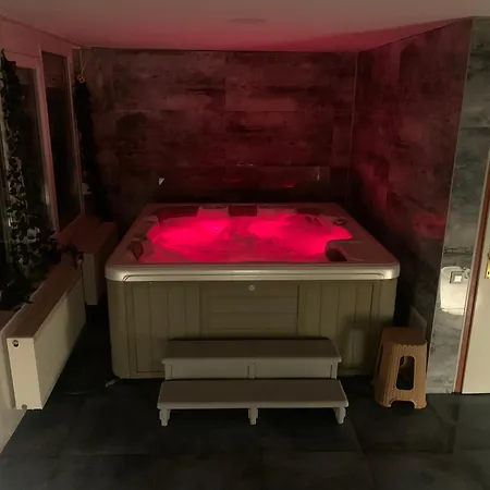 Varfal Wellness Panzio Hotell