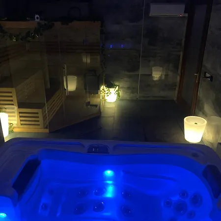 Varfal Wellness Panzio Hotell