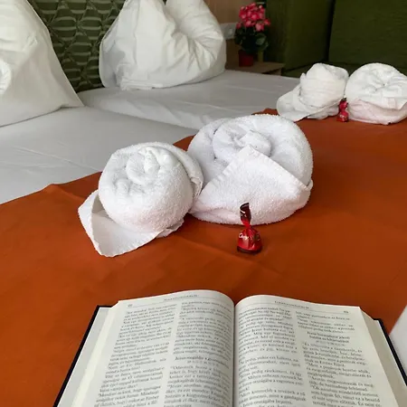 Varfal Wellness Panzio Ξενοδοχείο