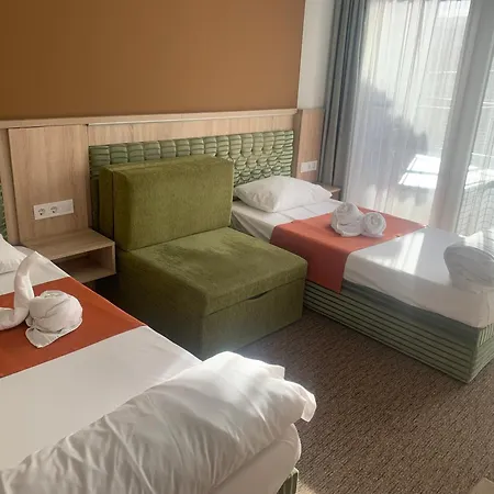 Varfal Wellness Panzio Πετς