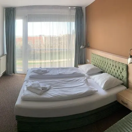 Varfal Wellness Panzio Hotell Pécs
