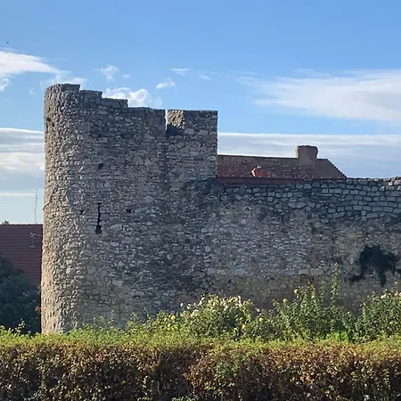 Varfal Wellness Panzio Ξενοδοχείο