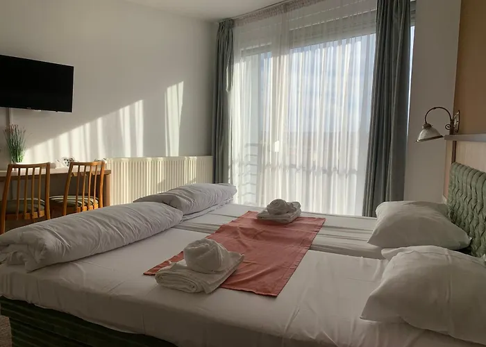 Varfal Wellness Panzio 3*