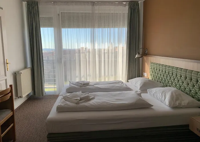 Varfal Wellness Panzio